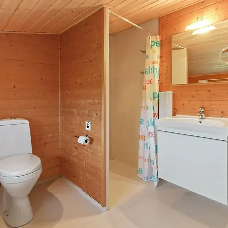Svenne - 500m From The Sea By Interhome