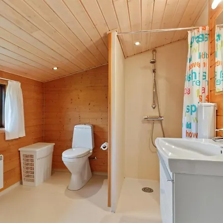 Feriehus Svenne - 500m From The Sea By Interhome